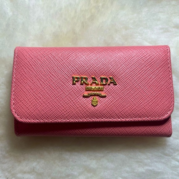 COPY - NEW PRADA Logo Saffiano Leather 6 Rings Key Case Key Holder Pink - Picture 2 of 11